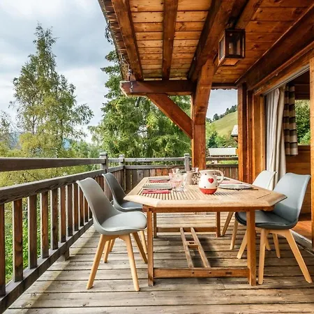 Chalet 5 Minutes Walk From The Center Of
